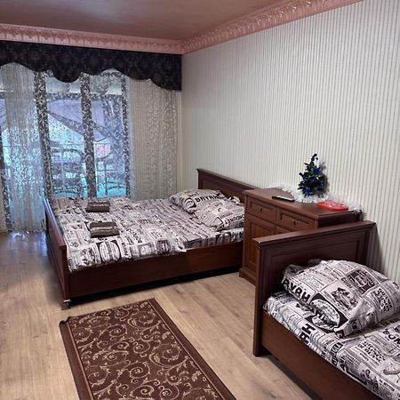Отель Біля Озера Mukacheve Luaran gambar