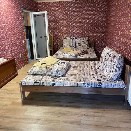 Отель Біля Озера Mukacheve Luaran gambar