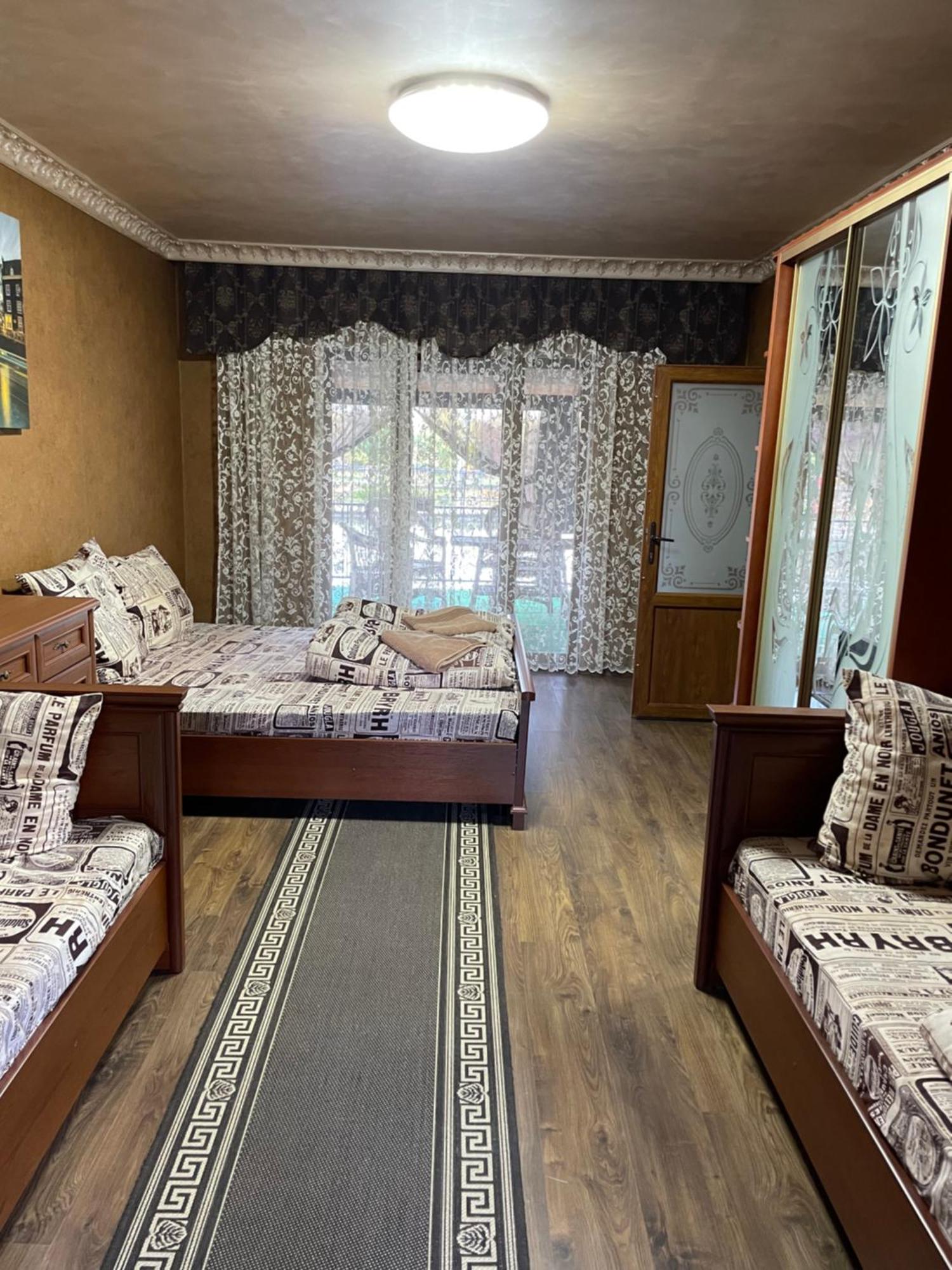 Отель Біля Озера Mukacheve Luaran gambar
